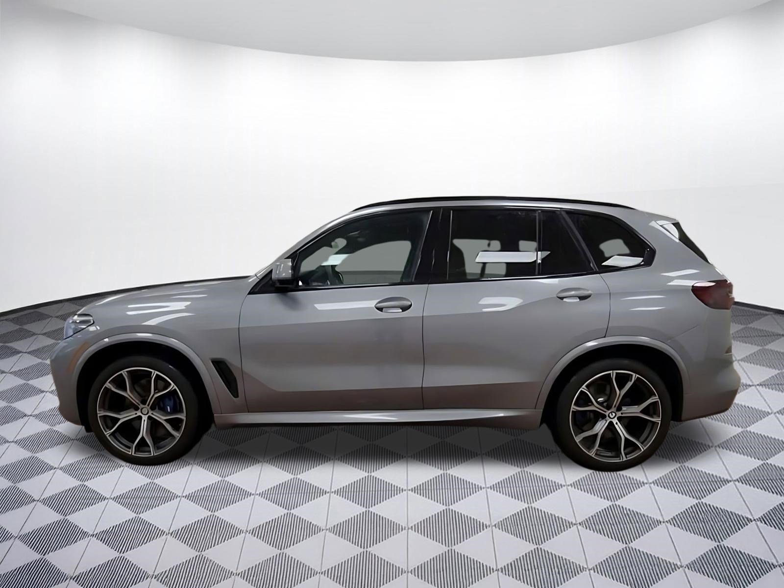 Certified 2024 BMW X5 xDrive40i image 2