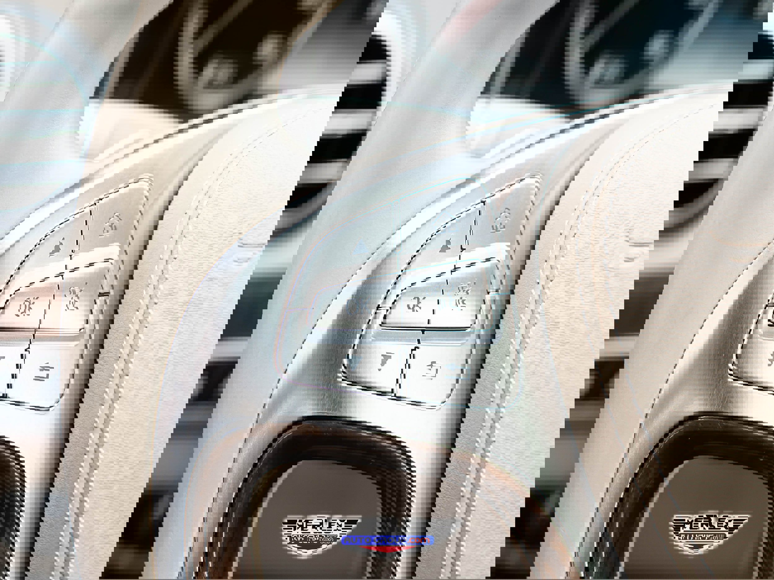 Used 2015 Mercedes-Benz S 550 4MATIC Sedan image 24