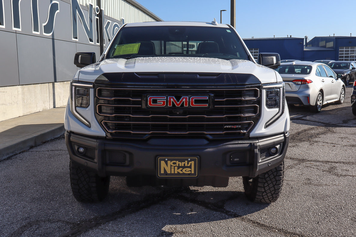 Used 2023 GMC Sierra 1500 AT4X w/ AT4X AEV Edition AWD/4WD image 2