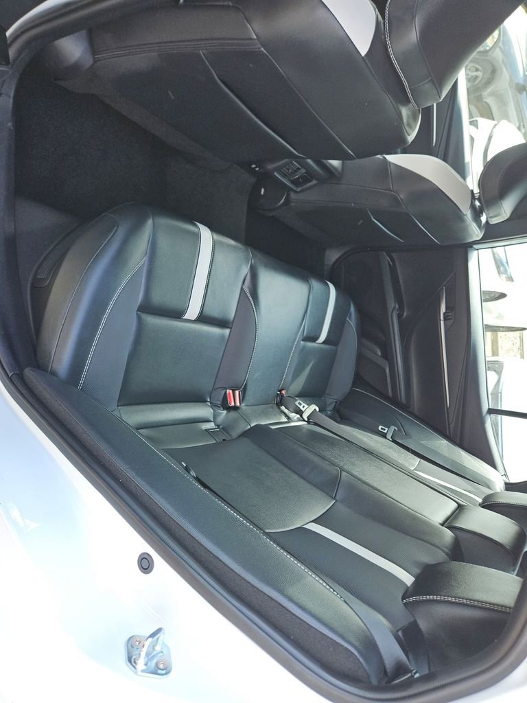 Used 2025 Toyota Camry SE image 27