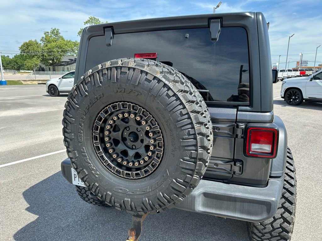 Used 2020 Jeep Wrangler Sport AWD/4WD image 5