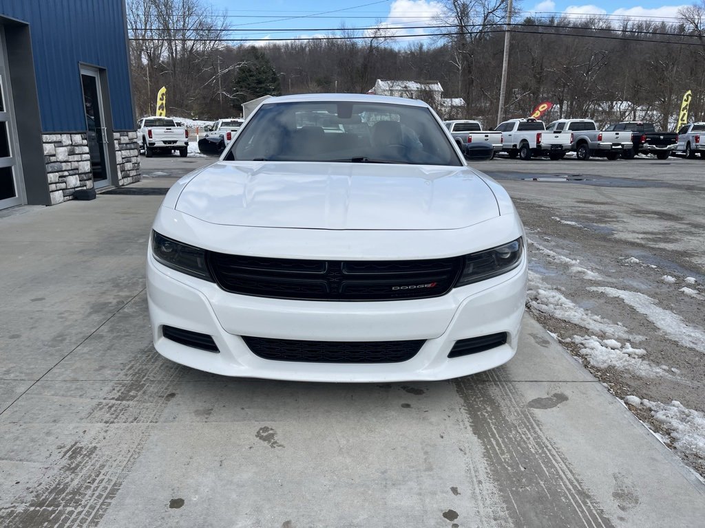 Used 2023 Dodge Charger SXT image 2