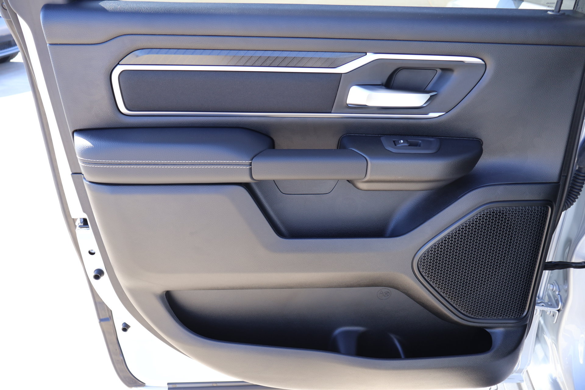 New 2026 RAM 1500 Big Horn AWD/4WD image 17
