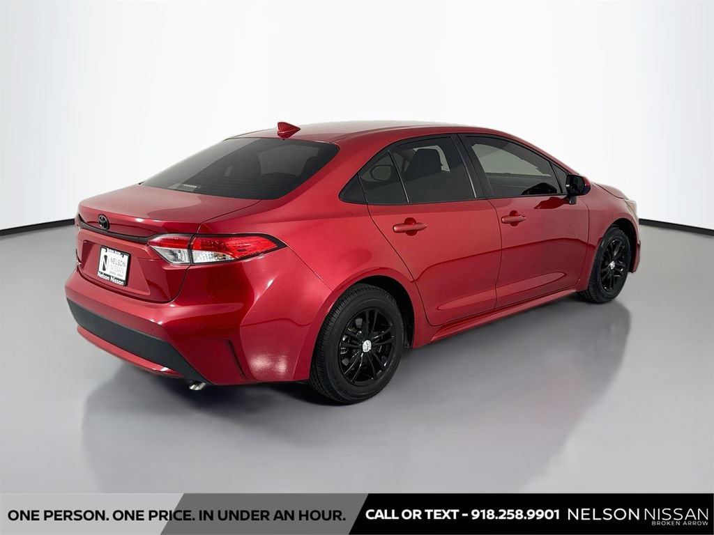 Used 2021 Toyota Corolla LE FWD image 5