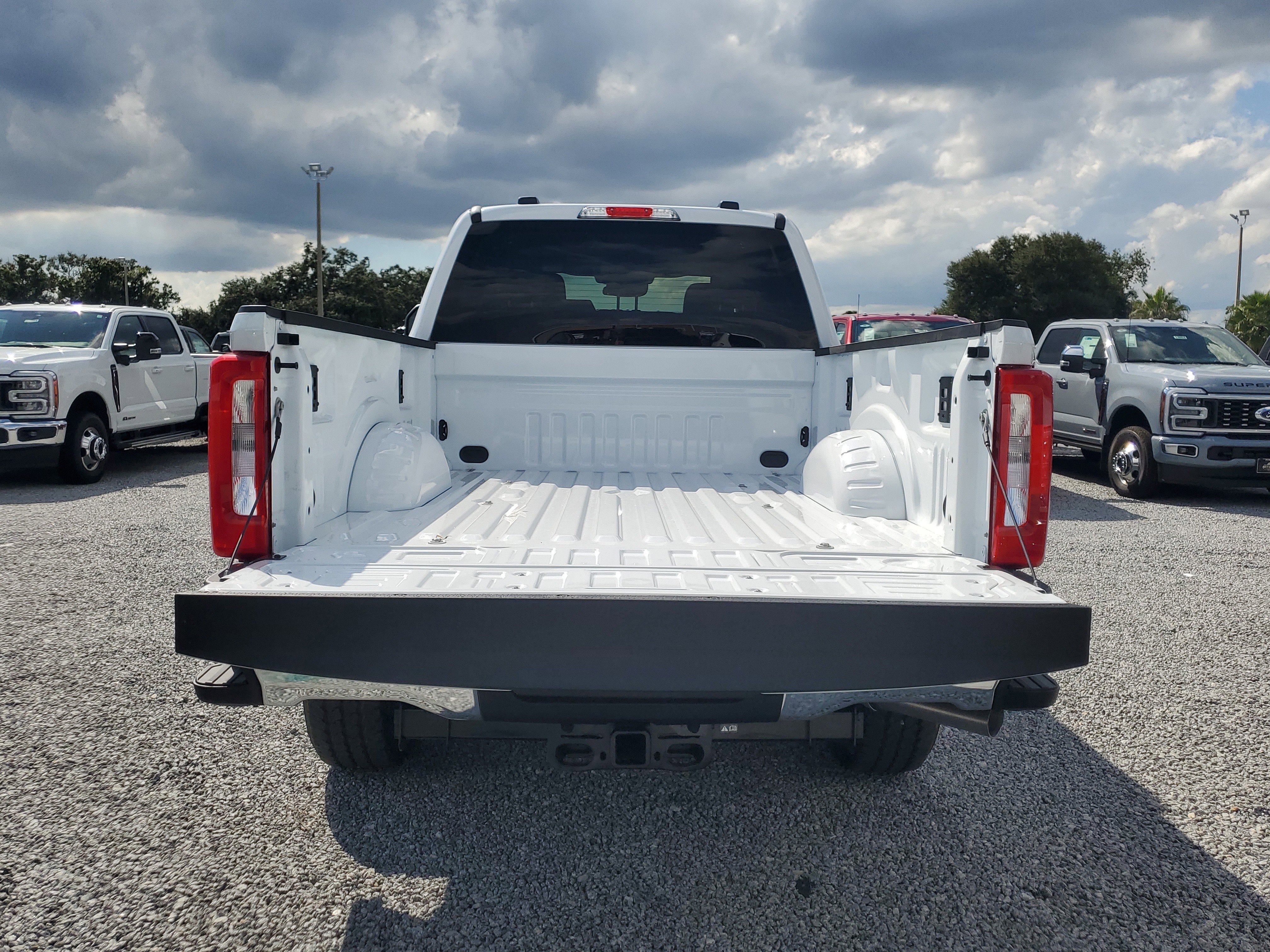 New 2026 Ford F250 XLT w/ FX4 Off-Road Package image 9