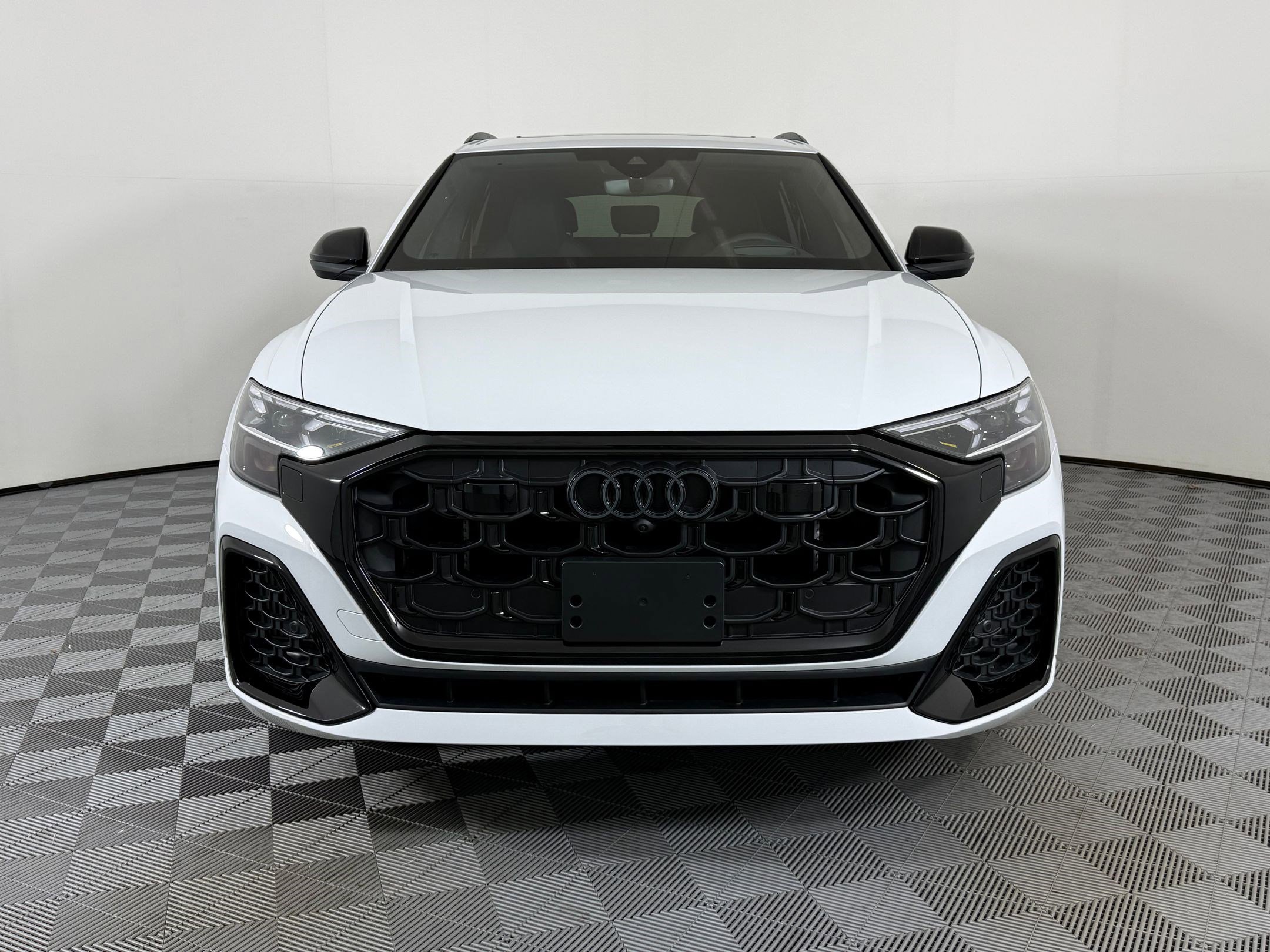 New 2026 Audi SQ8 Prestige image 6