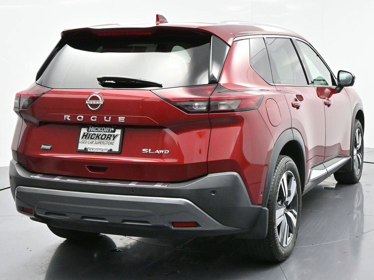 Used 2022 Nissan Rogue SL w/ SL Premium Package image 6