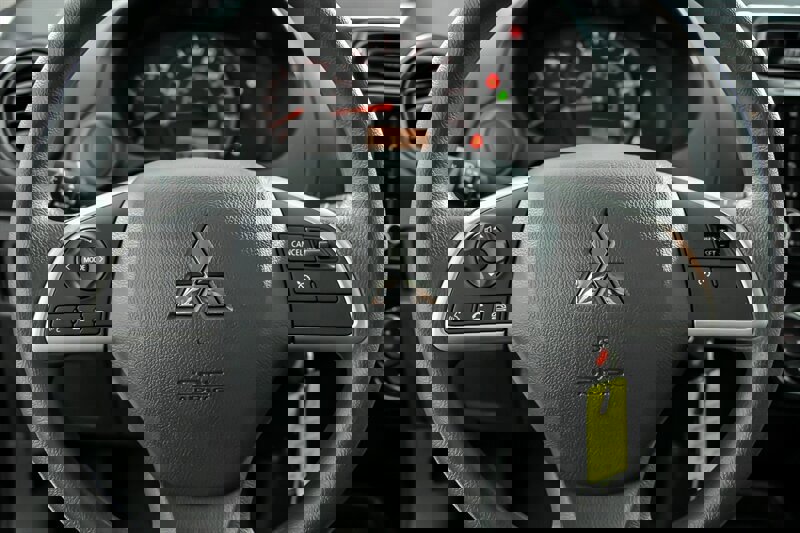 New 2024 Mitsubishi Mirage G4 ES image 14