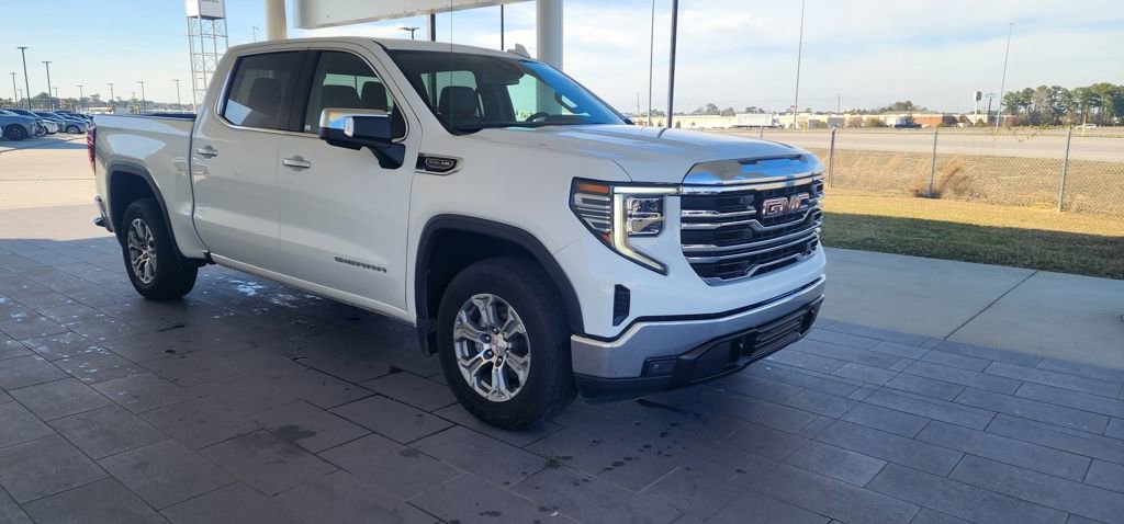 Used 2024 GMC Sierra 1500 SLT image 4