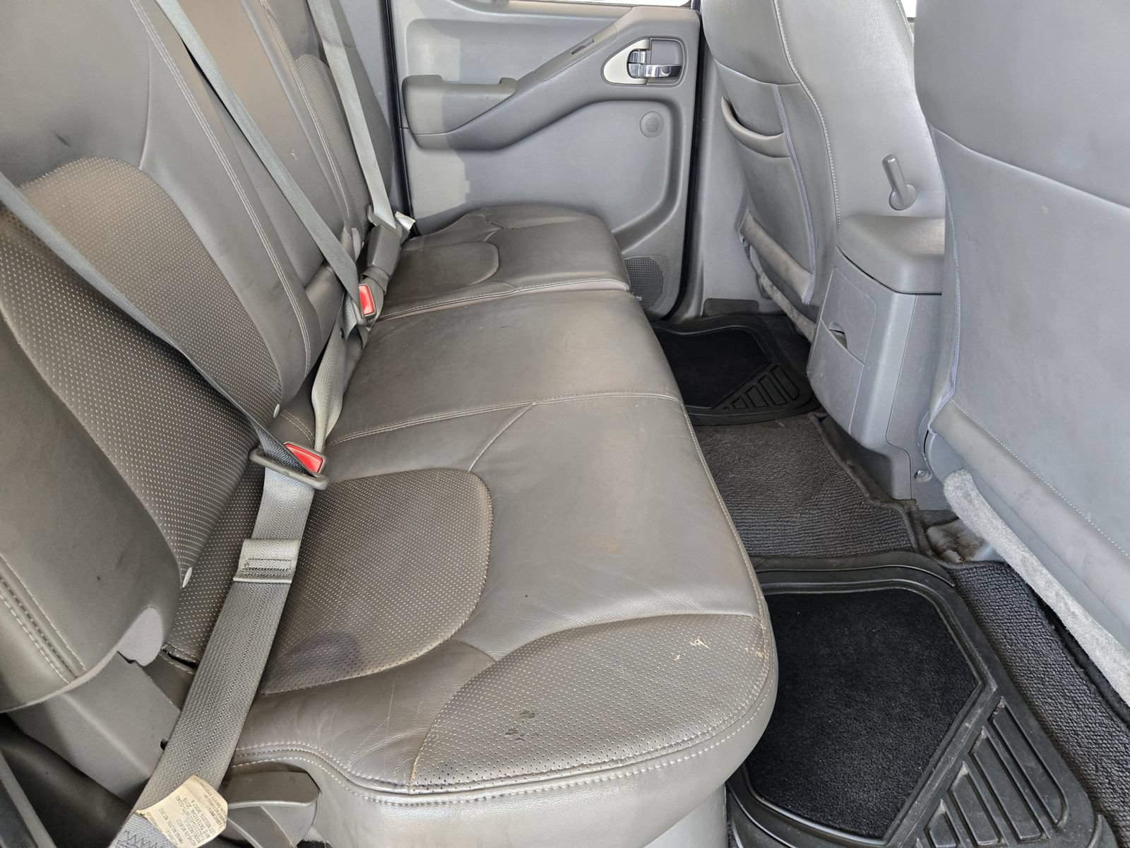 Used 2019 Nissan Frontier SL RWD image 29