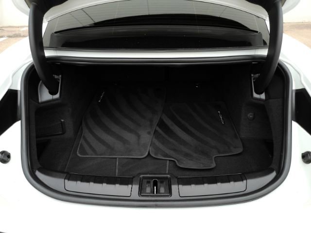 Used 2023 Porsche Taycan w/ Premium Package RWD image 28