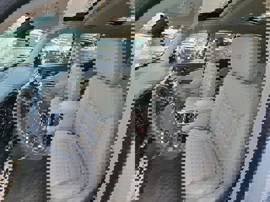 Used 2023 GMC Acadia Denali w/ Denali Ultimate Package image 29