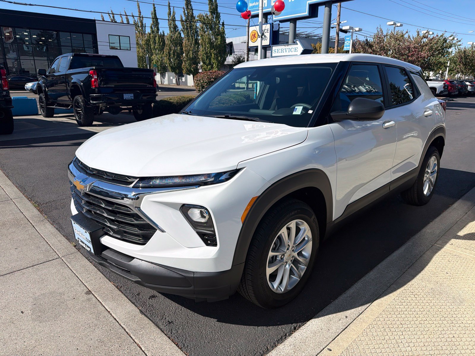 New 2026 Chevrolet TrailBlazer LS w/ LS Convenience Package AWD/4WD image 2