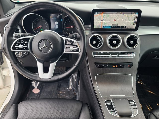 Used 2022 Mercedes-Benz GLC 300 4MATIC w/ Multimedia Package Lite image 18