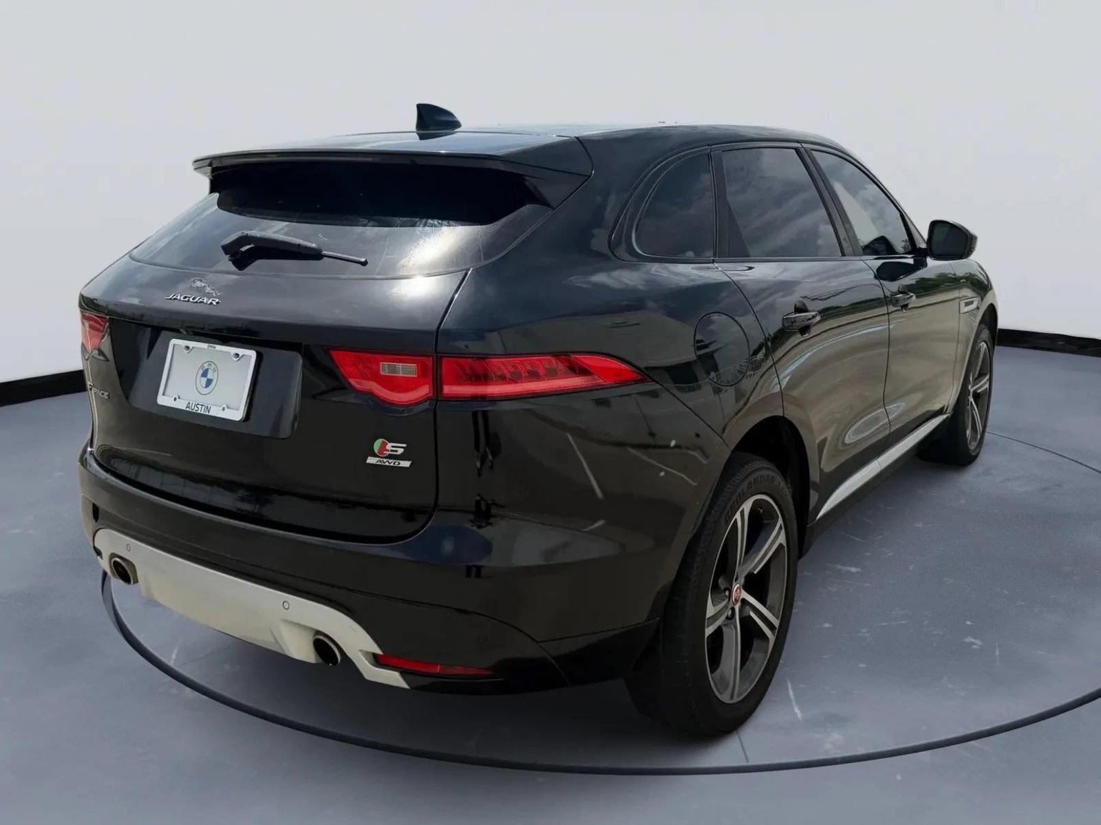 Used 2020 Jaguar F-PACE S AWD/4WD image 5
