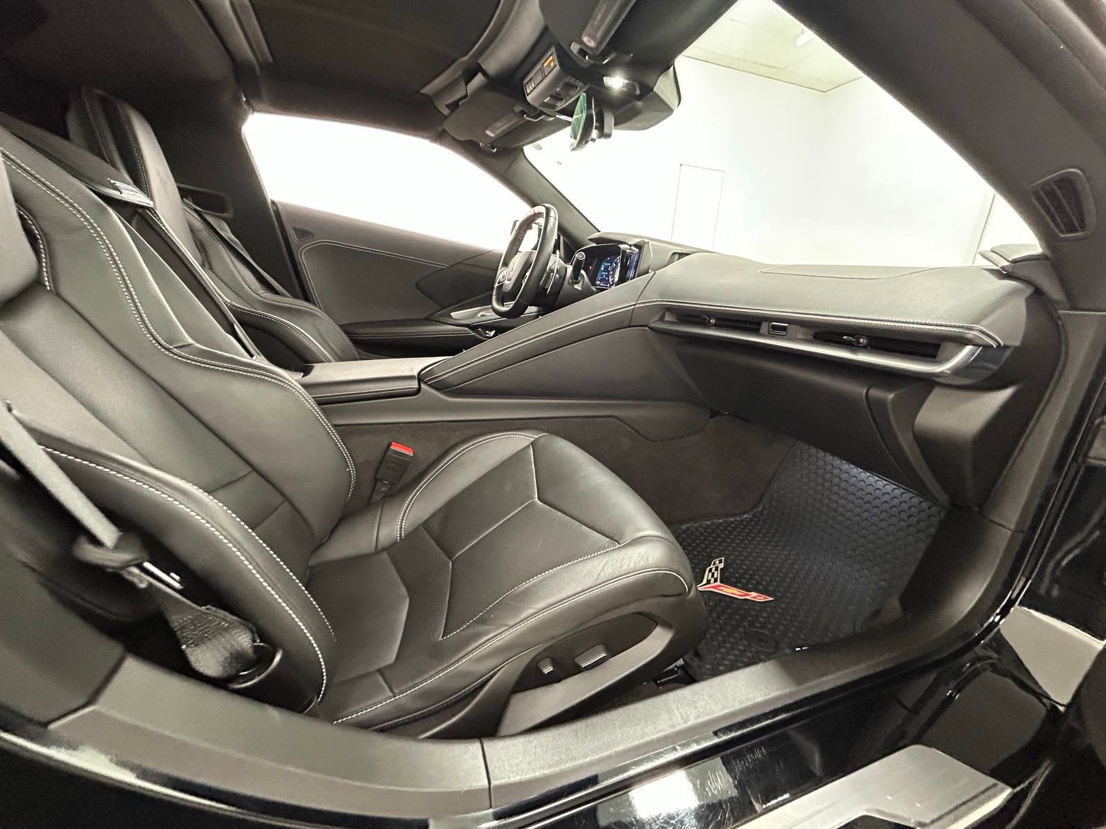 Used 2023 Chevrolet Corvette Stingray Coupe w/ Z51 Performance Package image 34