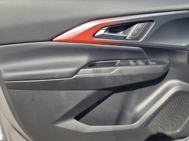 Certified 2024 Chevrolet Equinox EV RS FWD image 14