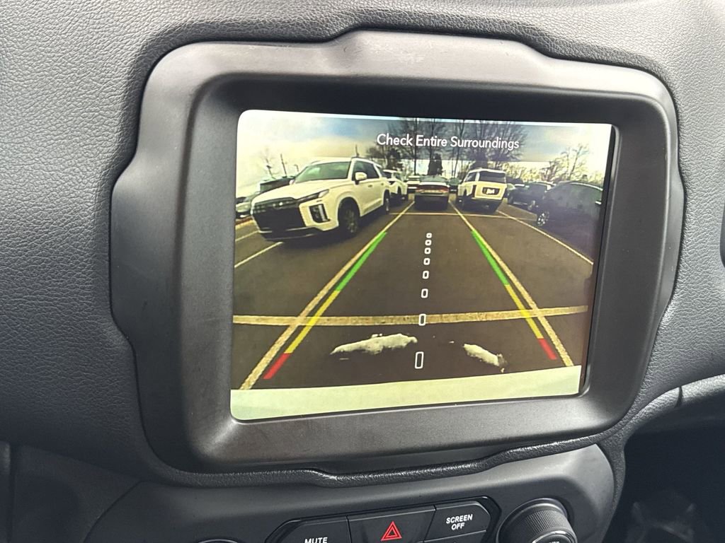 Used 2023 Jeep Renegade Latitude image 19