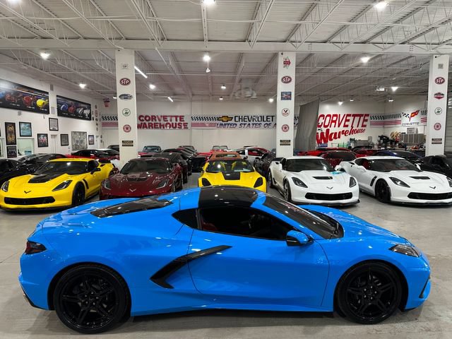 Used 2021 Chevrolet Corvette Stingray Coupe w/ Engine Appearance Package RWD image 6