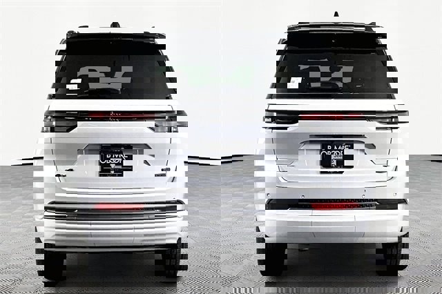 New 2026 Jeep Grand Cherokee Summit image 5