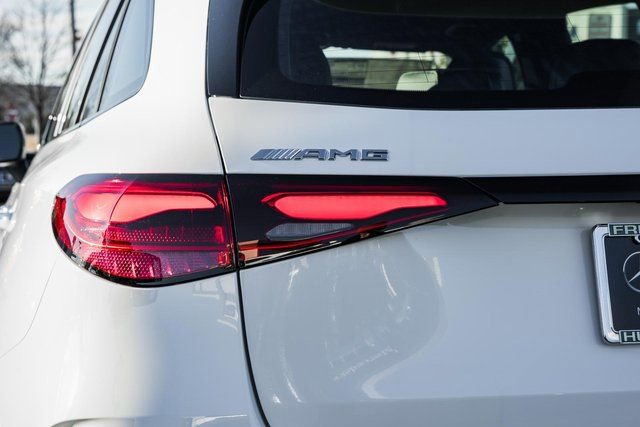 New 2026 Mercedes-Benz GLC 43 AMG 4MATIC image 7