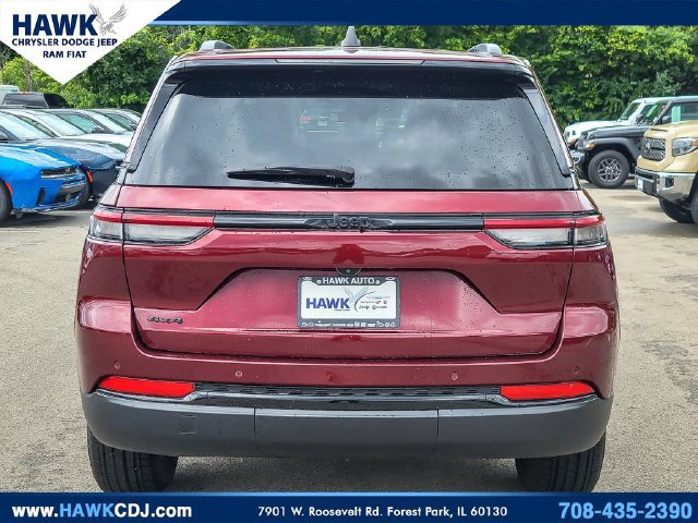 Certified 2025 Jeep Grand Cherokee Altitude AWD/4WD image 5