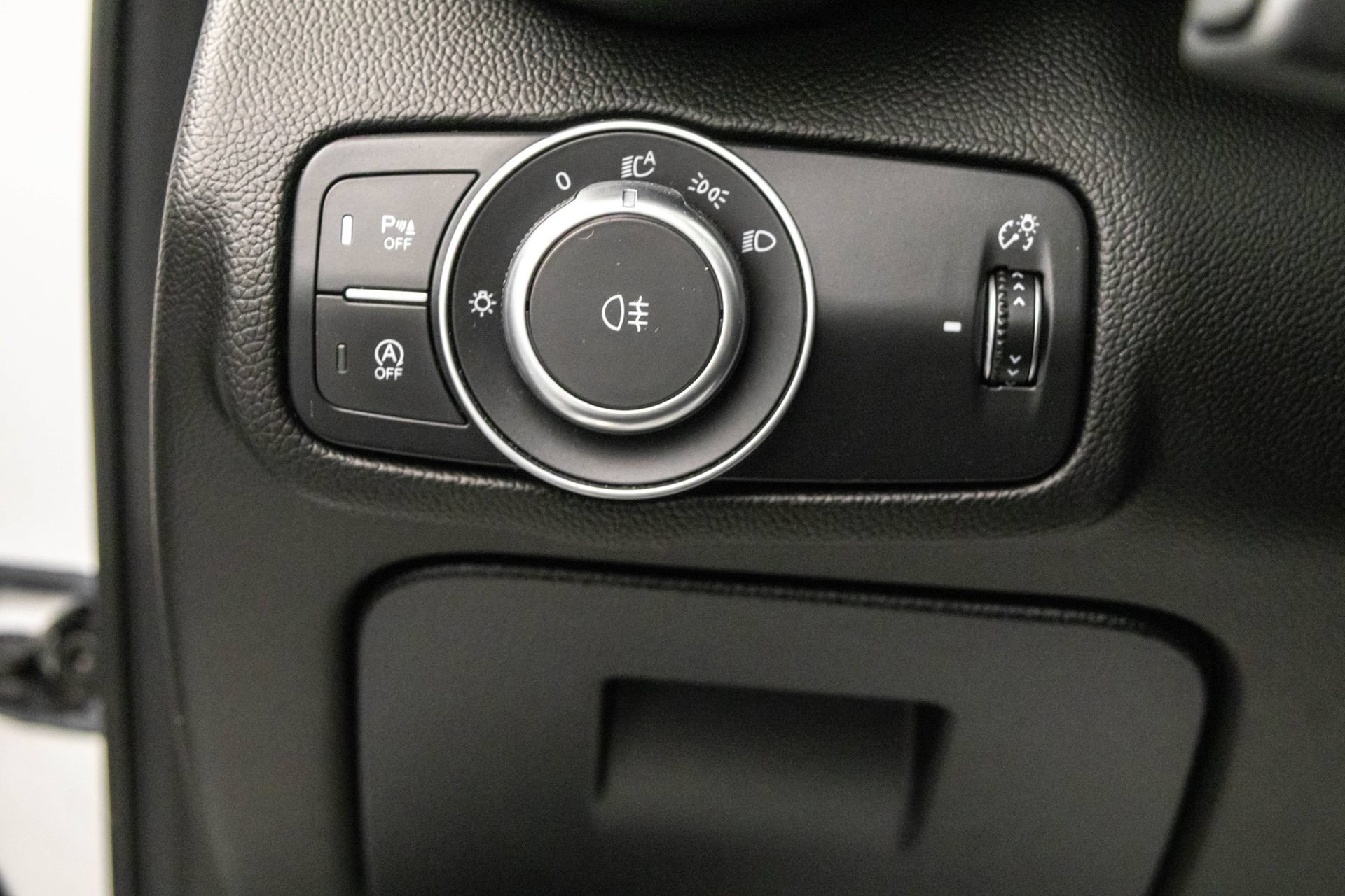 Used 2022 Alfa Romeo Giulia Ti AWD/4WD image 18