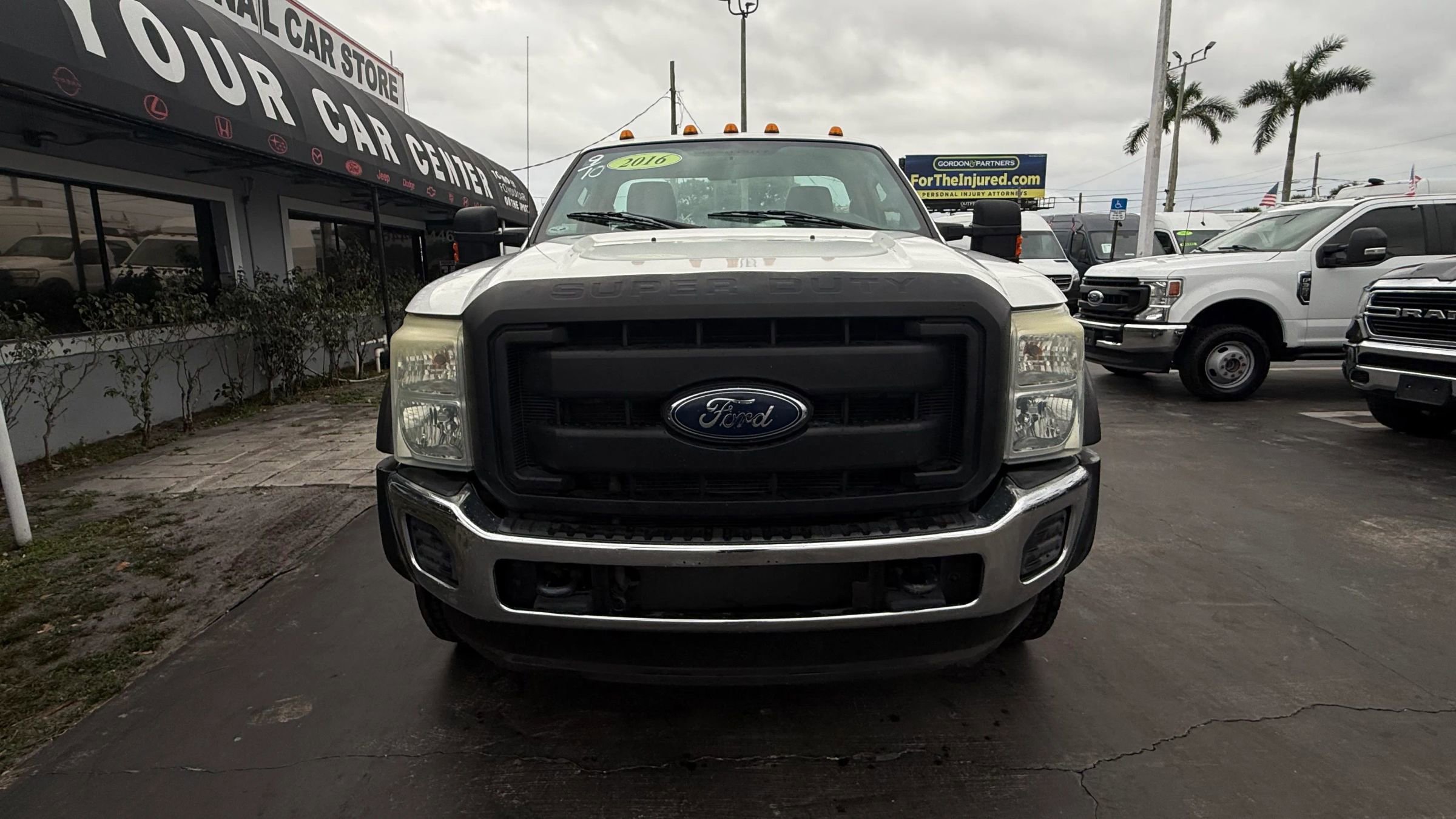 Used 2016 Ford F550 2WD Regular Cab Super Duty image 9