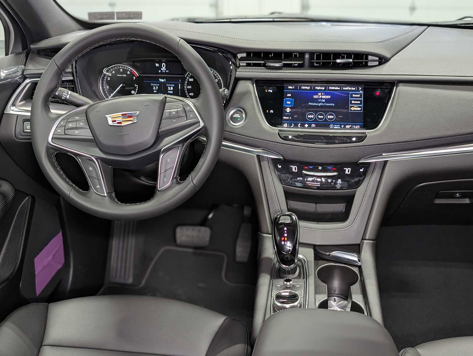 New 2026 Cadillac XT5 Luxury AWD/4WD image 5