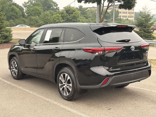 Used 2023 Toyota Highlander XLE AWD/4WD image 33