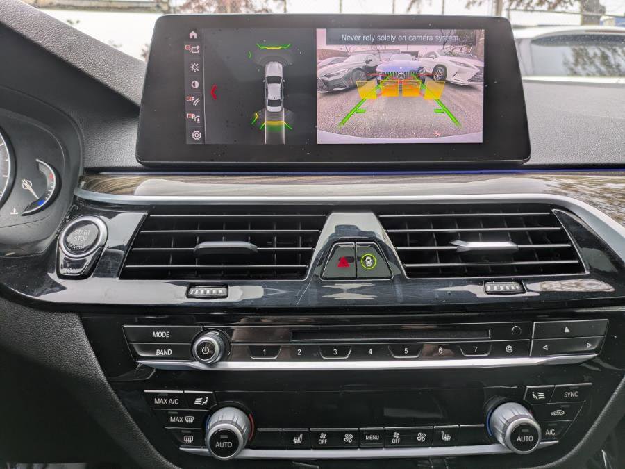 Used 2019 BMW 530i xDrive w/ Convenience Package AWD/4WD image 11