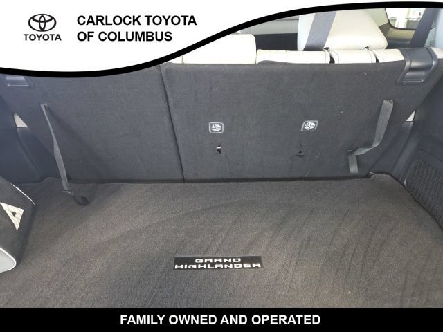 Used 2025 Toyota Grand Highlander FWD image 16