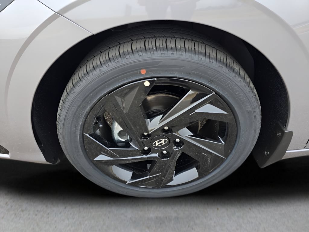 New 2026 Hyundai Elantra SEL Sport Premium FWD image 9