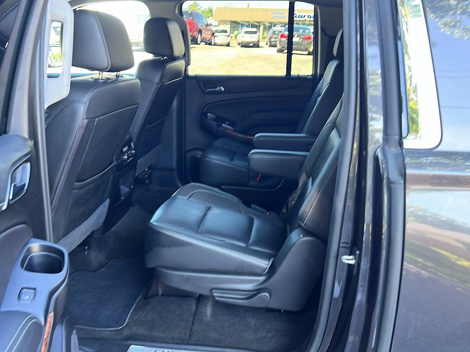 Used 2017 Chevrolet Suburban Premier AWD/4WD image 19