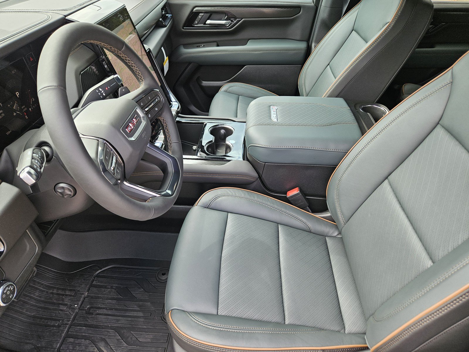 New 2026 GMC Yukon XL AT4 w/ AT4 Premium Package AWD/4WD image 8