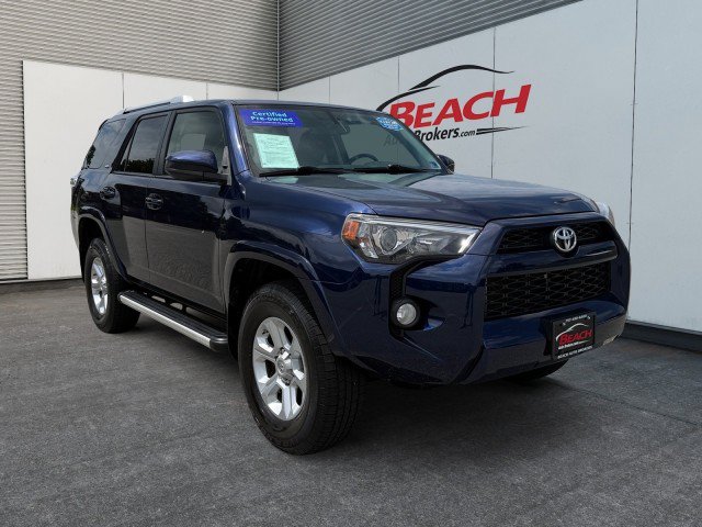 Used 2017 Toyota 4Runner SR5 AWD/4WD image 3