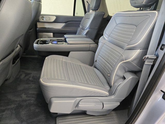 Used 2024 Lincoln Navigator L Black Label AWD/4WD image 18