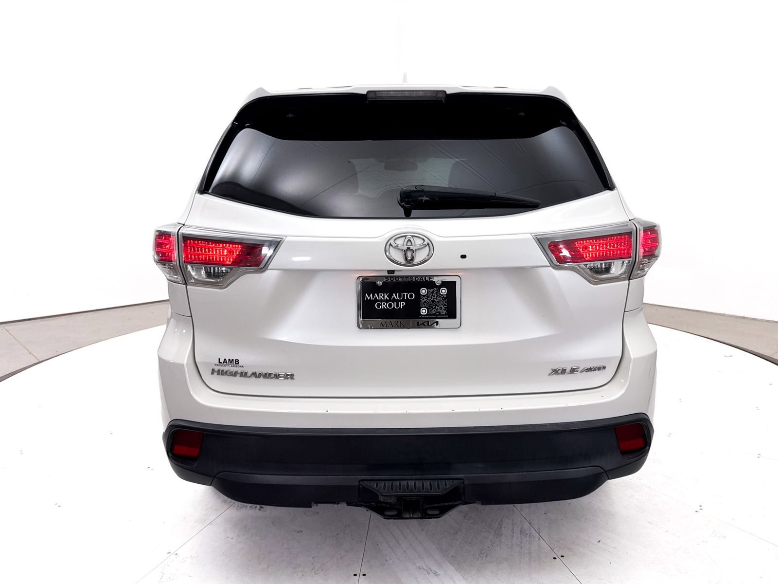 Used 2015 Toyota Highlander XLE AWD/4WD image 12