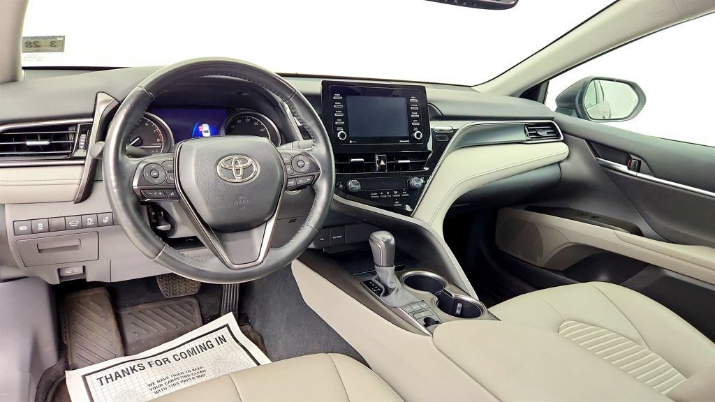 Used 2023 Toyota Camry SE w/ Cold Weather Package AWD/4WD image 13