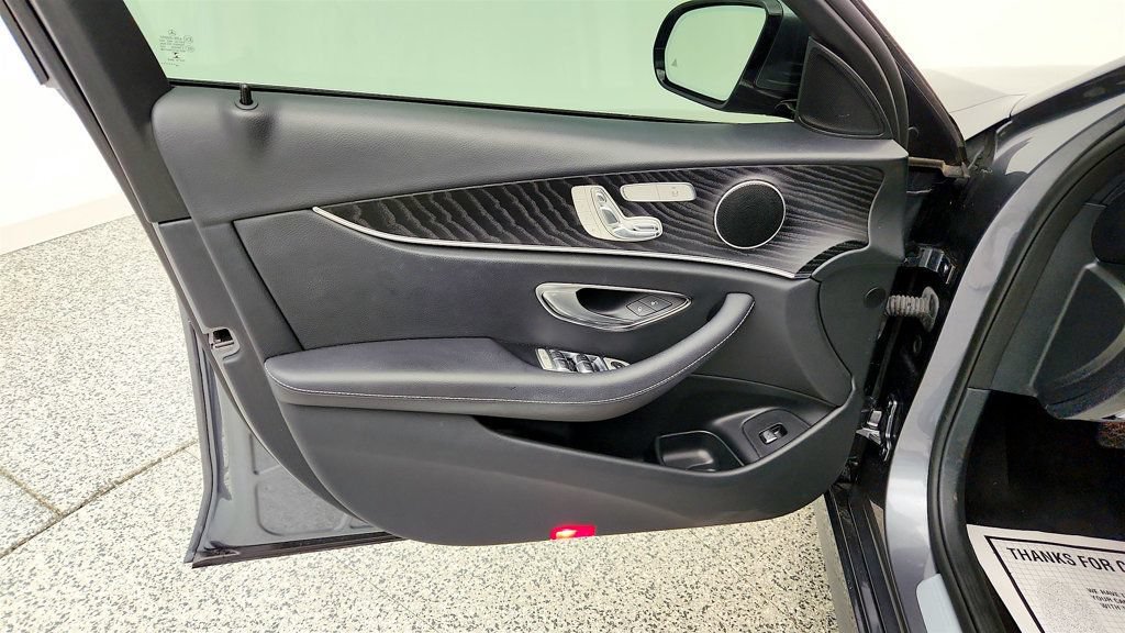 Used 2020 Mercedes-Benz E 350 Sedan image 11