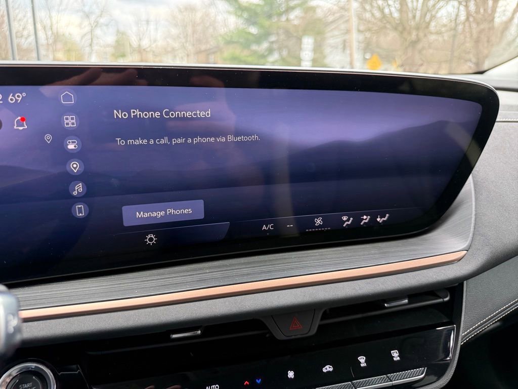 Used 2025 Buick Envision Sport Touring image 53