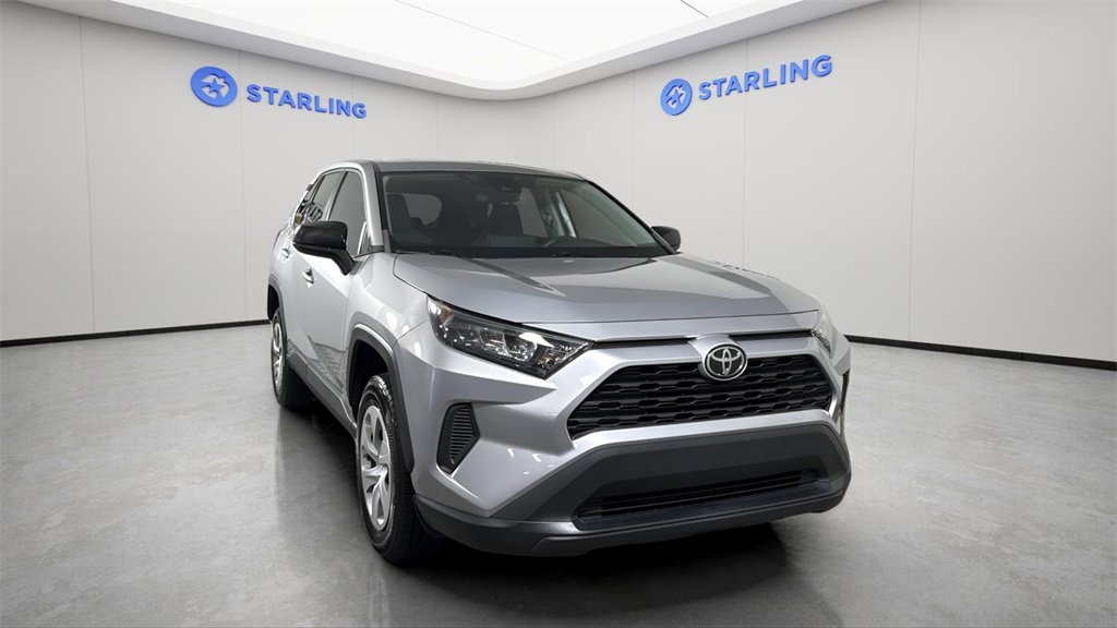 Used 2022 Toyota RAV4 LE image 14