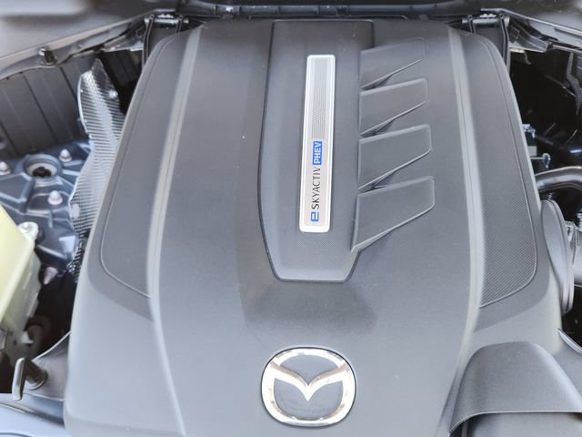 Used 2025 MAZDA CX-70 Plug-In Hybrid w/ Premium Plus AWD/4WD image 16