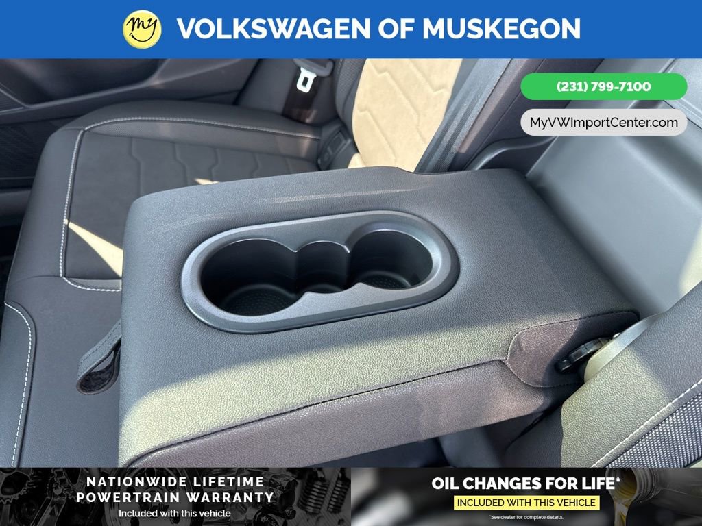 New 2025 Volkswagen Taos SE image 23