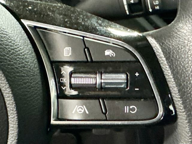 Used 2023 Kia Forte LXS image 10