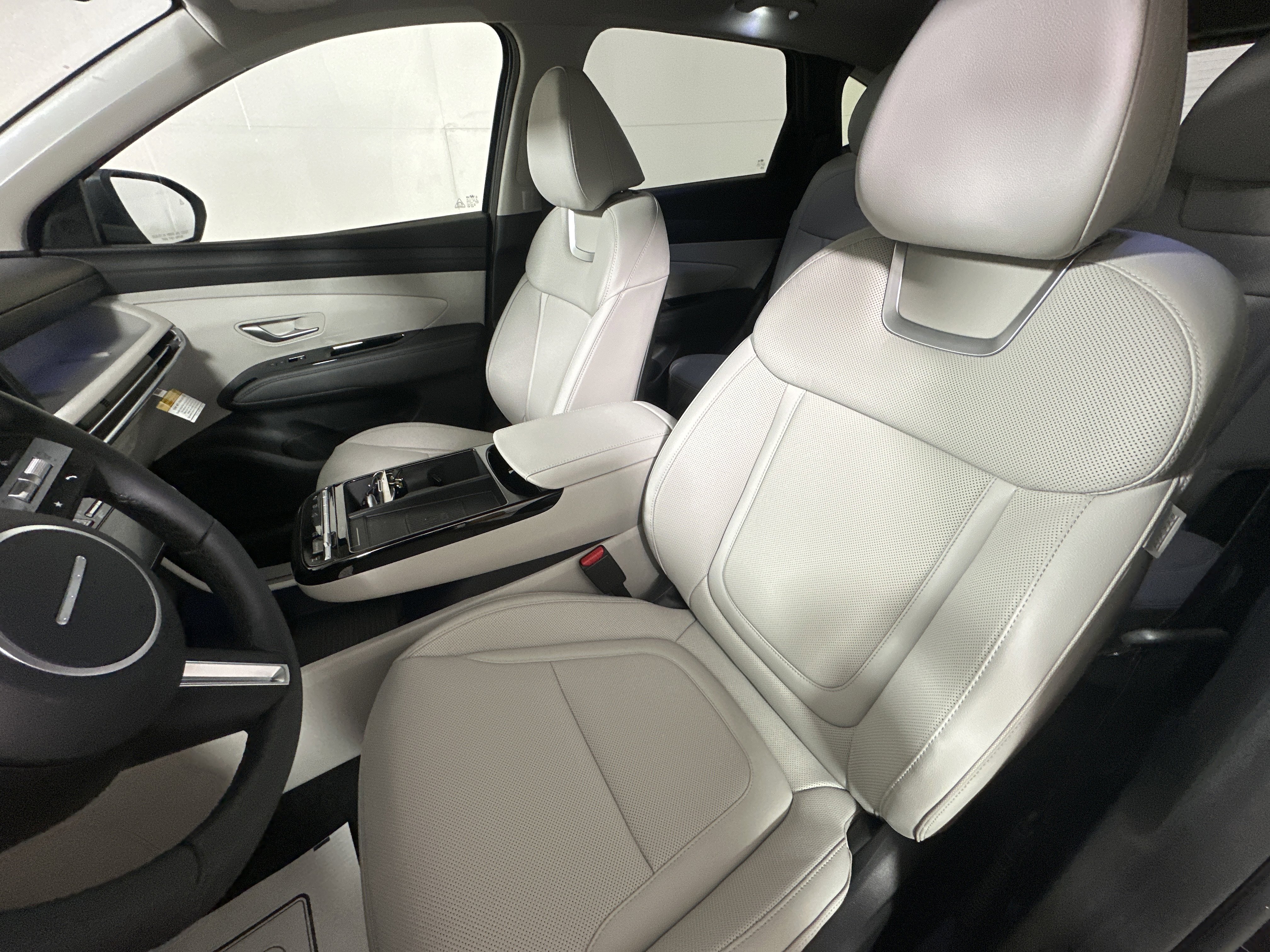 New 2026 Hyundai Tucson Limited AWD/4WD image 9
