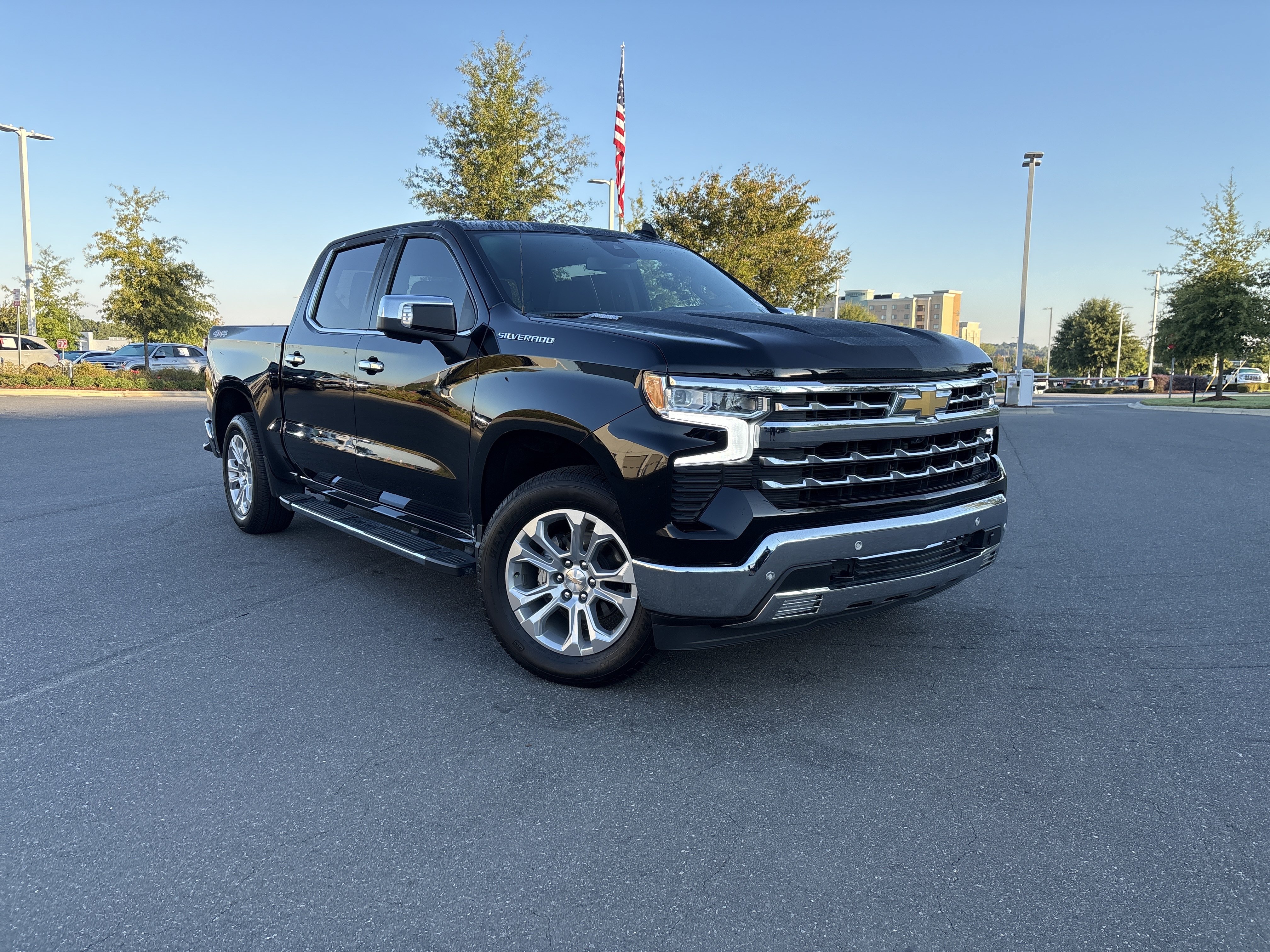 Used 2025 Chevrolet Silverado 1500 LTZ w/ LTZ Convenience Package II AWD/4WD image 2