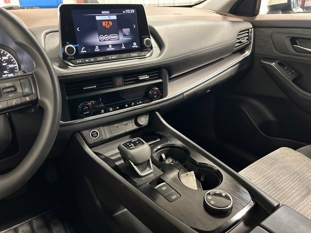Used 2023 Nissan Rogue SV AWD/4WD image 27