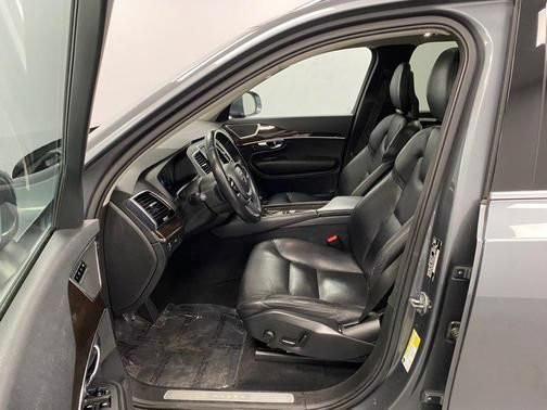 Used 2017 Volvo XC90 T6 Momentum w/ Vision Package AWD/4WD image 20