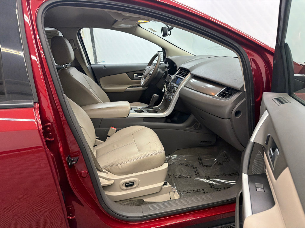 Used 2014 Ford Edge SEL w/ Equipment Group 204A FWD image 14